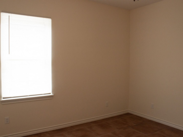 Spring Break Special – Move in NOW!!! and stay one month free